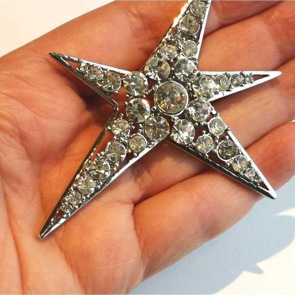 NWT Large crystal modernist star brooch pin